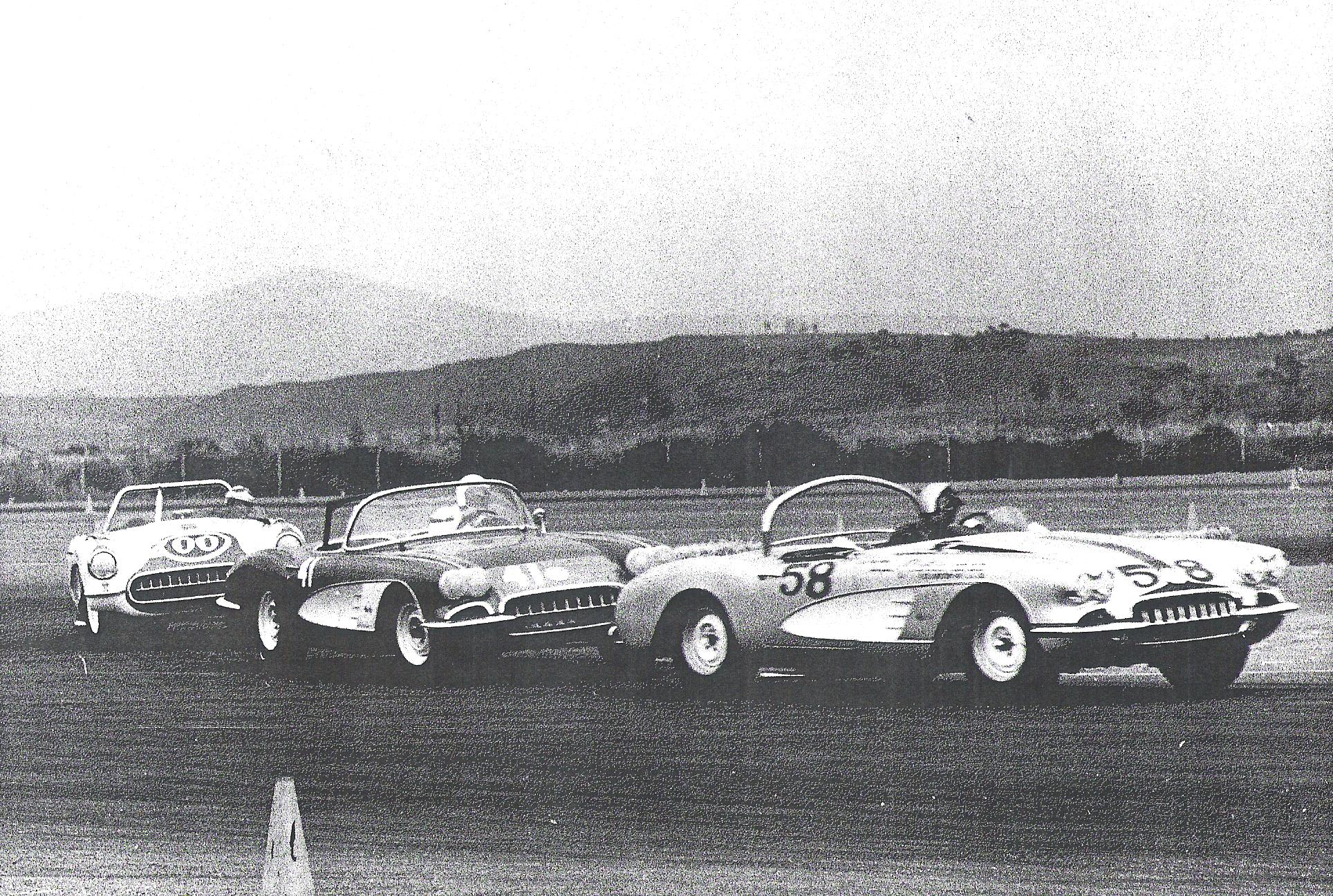 Dave MacDonald racing the 00 corvette at del mar raceway